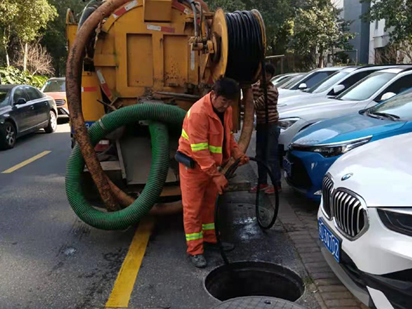 天河排污管道清淤